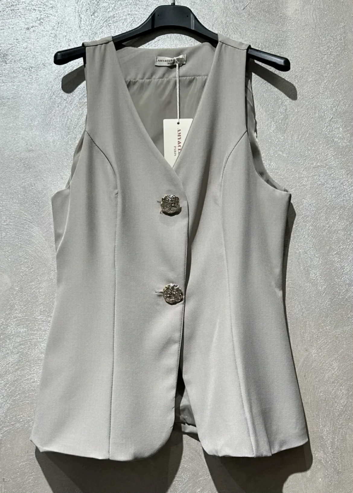 Gilet met golden button
