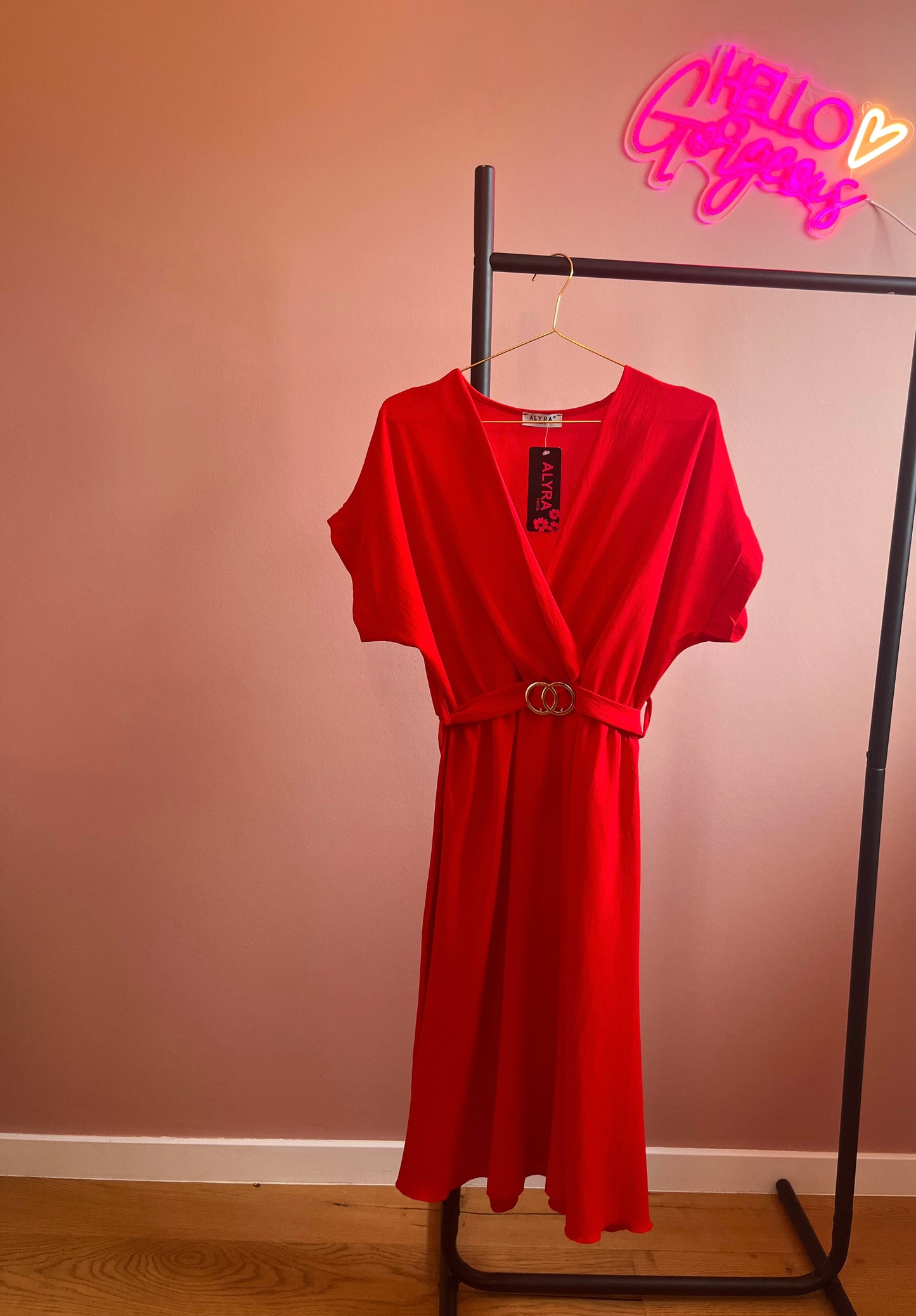 Rood jurkje met riem