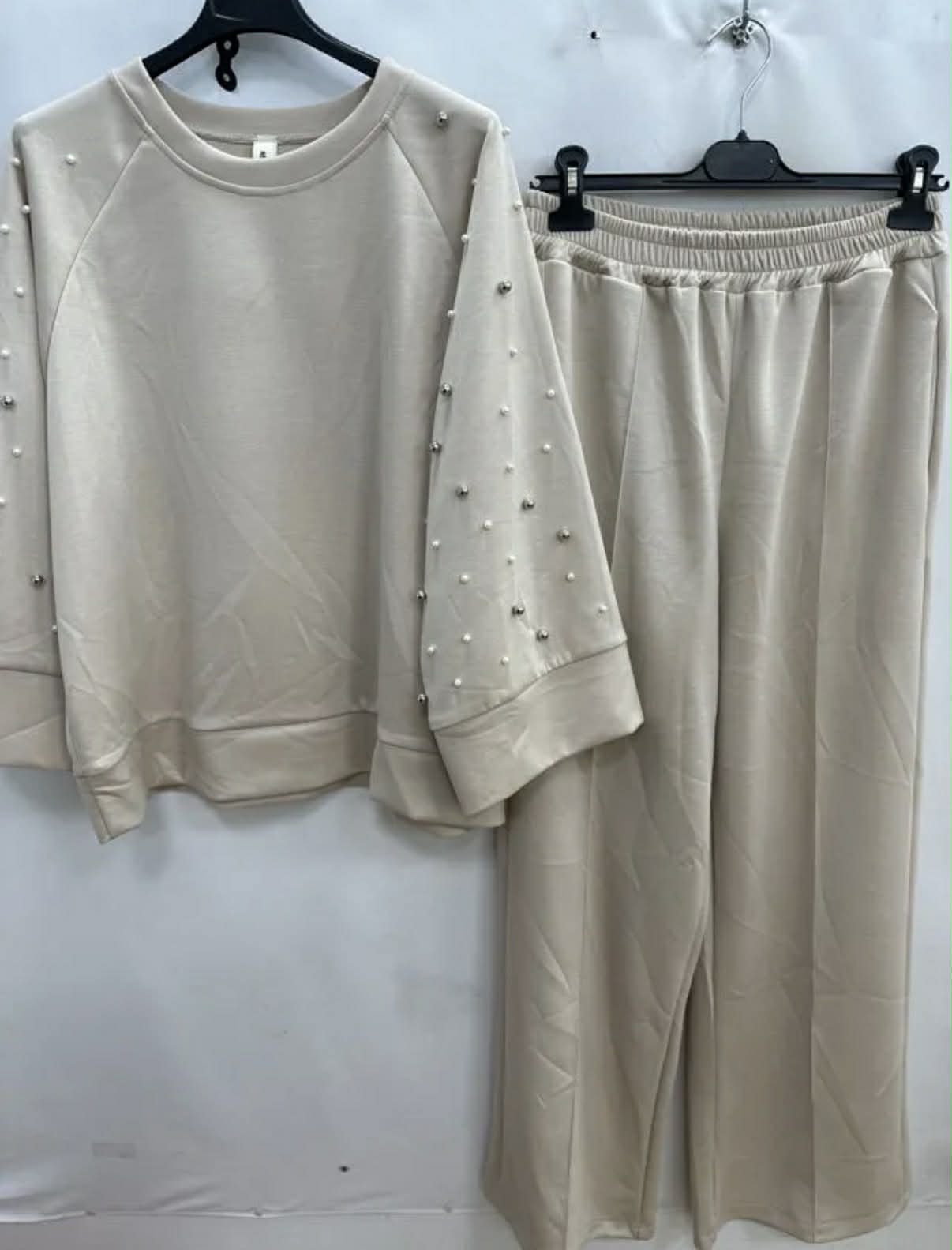 Beige pearl set