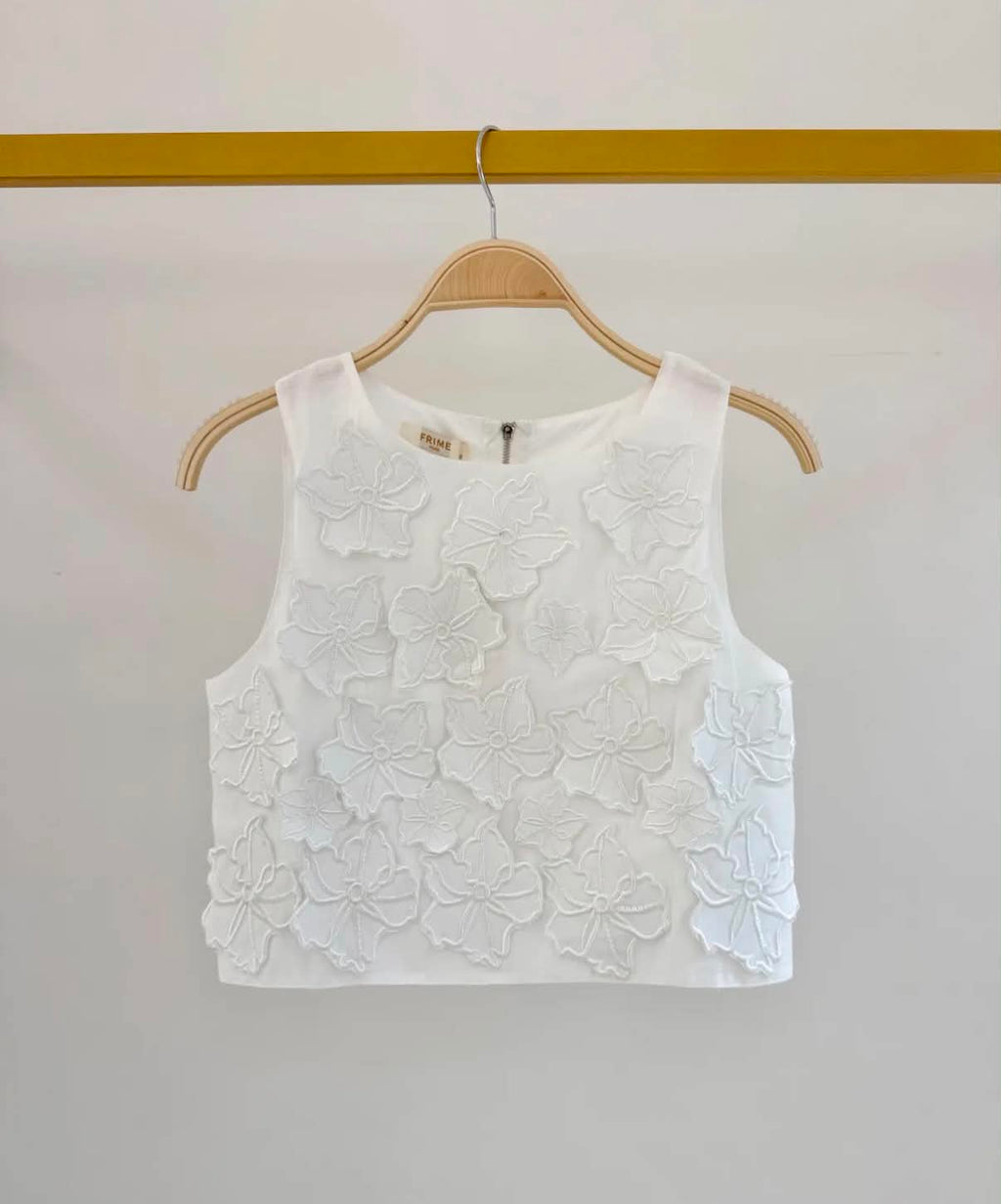 White flower crop top