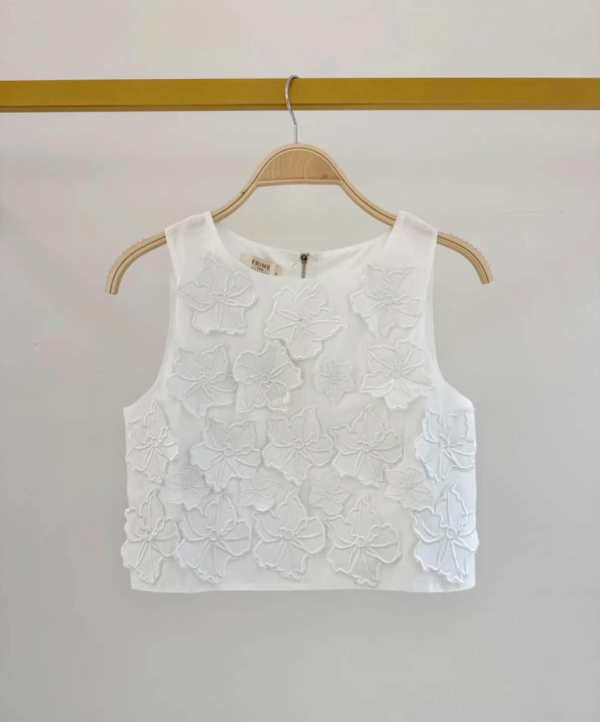 White flower crop top