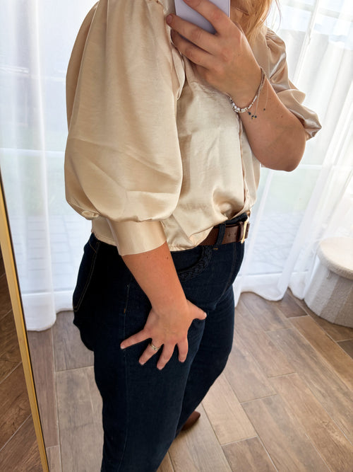 Beige blouse 3/4 mouwen